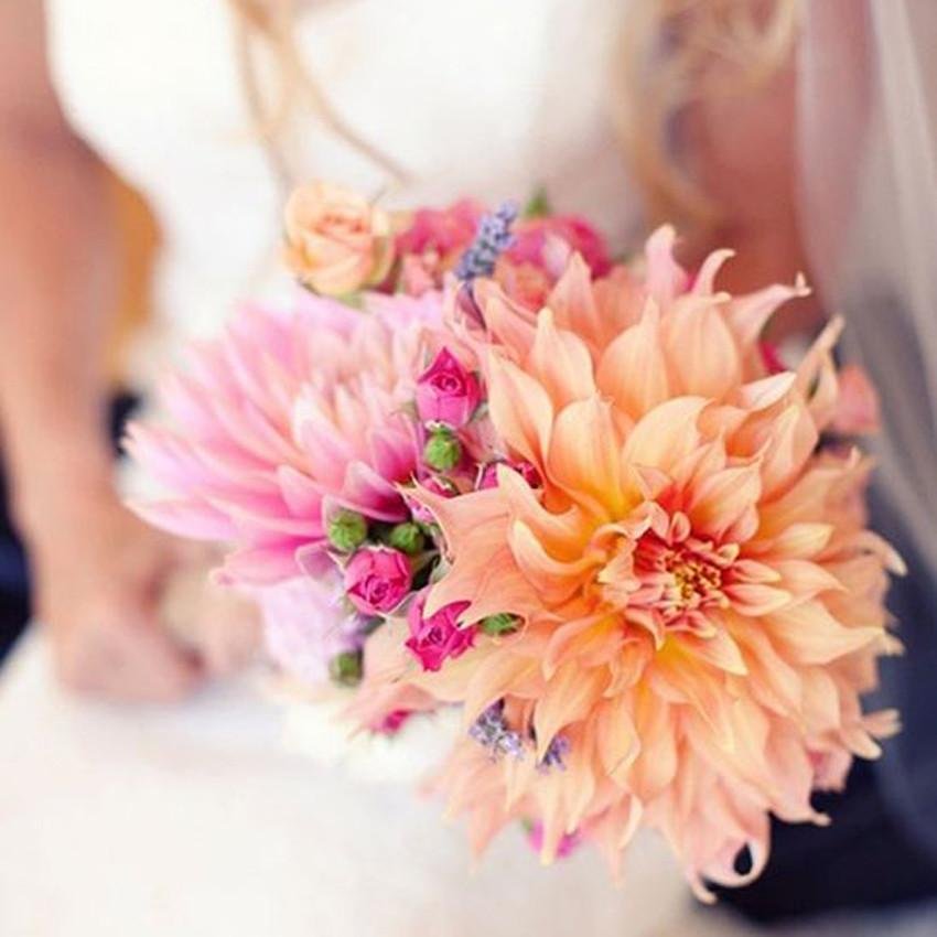 Beautiful Blooms for a Summer Wedding