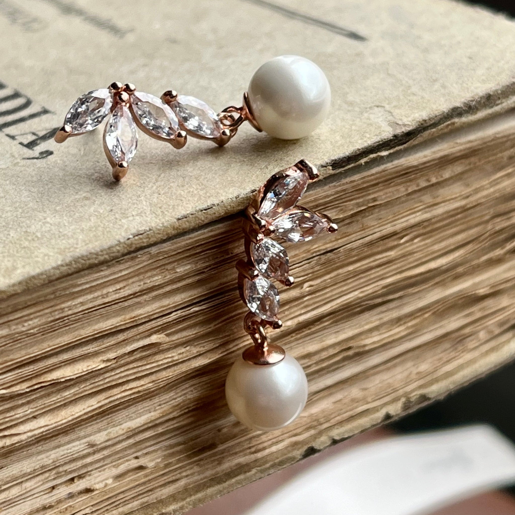 Lavender pink pearl earrings Modern pearl jewelry for elegant women