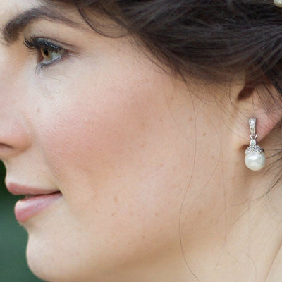 Jules-Bridal-Ariel-Old-Hollywood-Style-Pear-Drop-Earrings-Silver